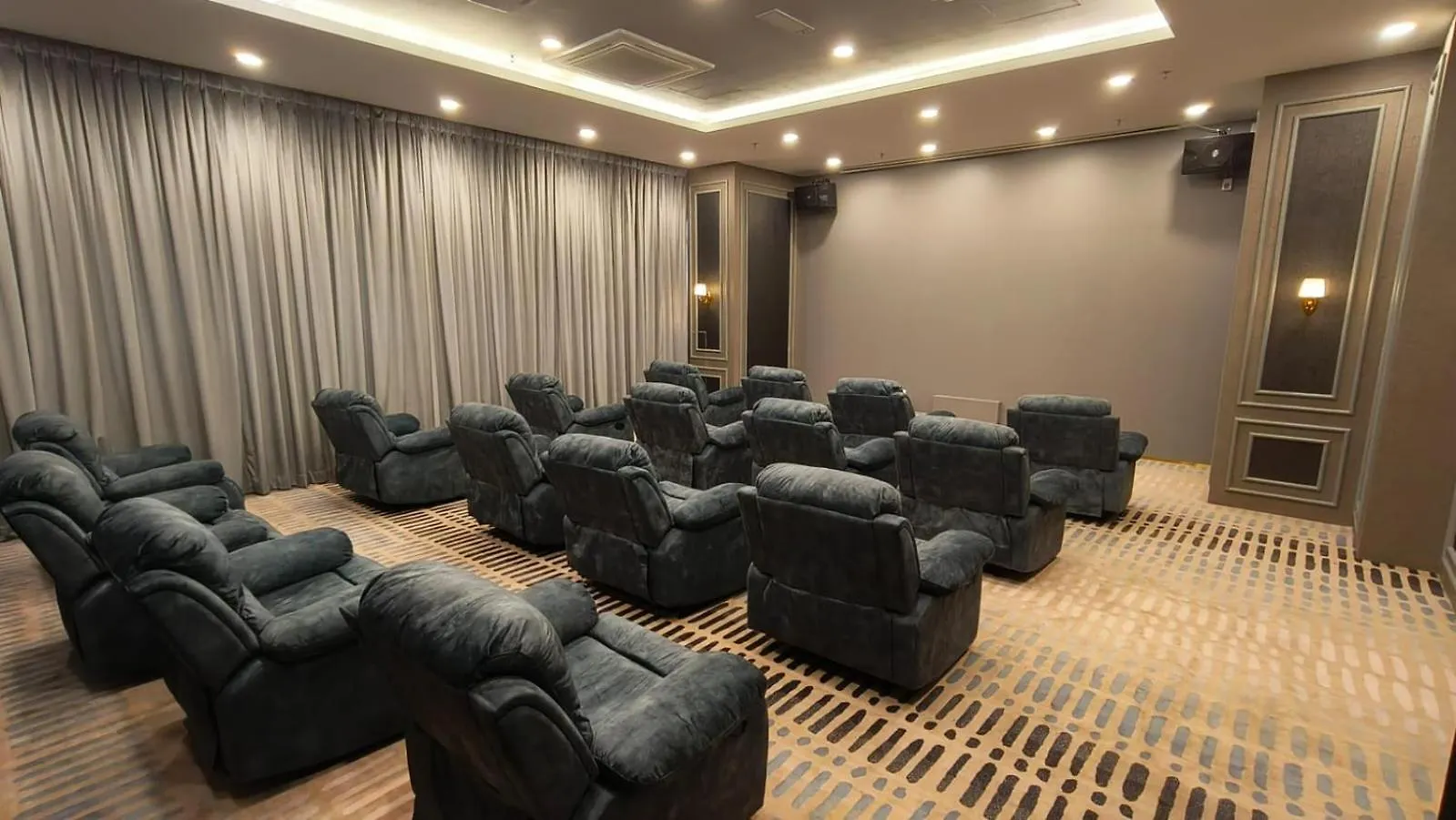 Skytrees Serviced Apartment Aeon Bukit Indah With Tv Box-B22 Johor Bahru Guest house