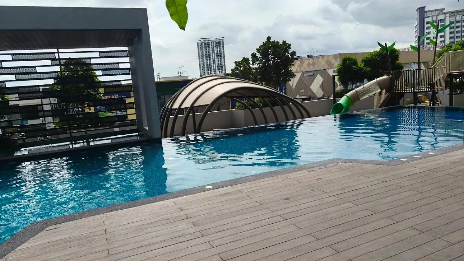 Skytrees Serviced Apartment Aeon Bukit Indah With Tv Box-B22 Johor Bahru